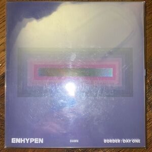 ENHYPEN Border: Day One Kpop Album 💿🎶💜💙